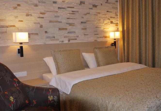 Hotel Pinocchio Pristina Kamer foto