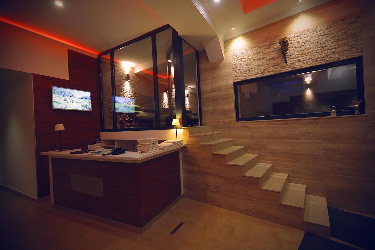 Hotel Pinocchio Pristina Buitenkant foto